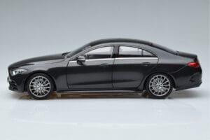 Mercedes CLS Coupe C257 Norev 1:18 B66960546 Метал — снимка 4 от 7