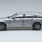 Mercedes CLS Shooting Brake X218 Alanite Сив Norev 1:18 - image 4 of 7