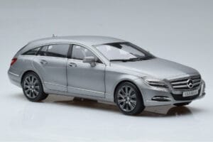Mercedes CLS Shooting Brake X218 Alanite Сив Norev 1:18 B66960117 Метал — снимка 5 от 7