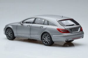 Mercedes CLS Shooting Brake X218 Alanite Сив Norev 1:18 B66960117 Метал — снимка 6 от 7