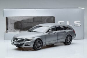 Mercedes CLS Shooting Brake X218 Alanite Сив Norev 1:18 B66960117 Метал — снимка 7 от 7