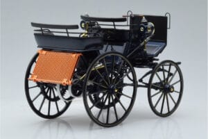 Mercedes Daimler Motorkutsche Тъмносиньо Norev 1:18 183700 Метал — снимка 2 от 6