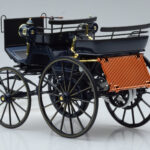 Mercedes Daimler Motorkutsche Тъмносиньо Norev 1:18 - image 5 of 6