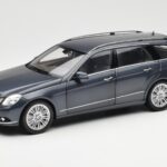Mercedes E-Class S212 T-Model Tenorit Сив Metallic Minichamps 1:18
