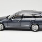 Mercedes E-Class S212 T-Model Tenorit Сив Metallic Minichamps 1:18 - image 4 of 8