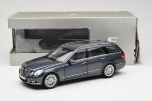 Mercedes E-Class S212 T-Model Tenorit Сив Metallic Minichamps 1:18 B66962447 Метал — снимка 8 от 8