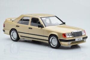 Mercedes E-Class W124 Tuning Бежов MCG 1:18 MCG18342 Метал — снимка 4 от 6