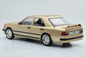 Mercedes E-Class W124 Tuning Бежов MCG 1:18 MCG18342 Метал — снимка 5 от 6