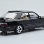Mercedes E-Class W124 Tuning Черен MCG 1:18 - image 2 of 6