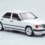 Mercedes E-Class W124 Tuning Бял MCG 1:18 - image 4 of 6