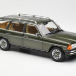 Mercedes 230T W123 T-Model Зелен Металик Norev 1:18 - image 6 of 8