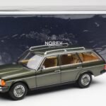 Mercedes 230T W123 T-Model Зелен Металик Norev 1:18 - image 8 of 8