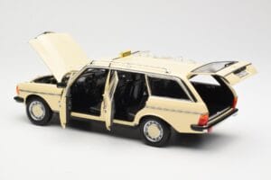 Mercedes 230T W123 T-Model Такси Norev 1:18 183731 Метал — снимка 5 от 8