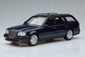 Mercedes E36 AMG S124 Синьо Otto 1:18 OT753 Смола