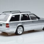 Mercedes E36 AMG S124 Сребрист Otto 1:18 OT889 Смола - image 2 of 6
