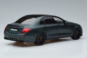 Mercedes E63 AMG Brabus 800 W213 Зелен GT Spirit 1:18 GT208 Смола — снимка 2 от 6