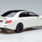 Mercedes AMG E63 S W213 Бял GT Spirit 1:18 - image 2 of 6