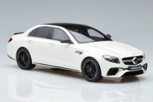 Mercedes AMG E63 S W213 Бял GT Spirit 1:18 B66965711 Смола — снимка 4 от 6