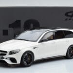 Mercedes AMG E63 S S213 T-Model Бял GT Spirit 1:18 - image 6 of 6