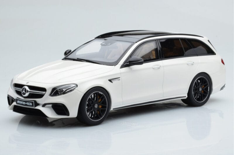 Mercedes AMG E63 S S213 T-Model Бял GT Spirit 1:18