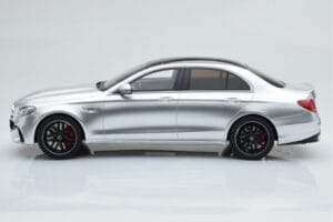 Mercedes AMG E63 S W213 Сребърен GT Spirit 1:18 GT230 Смола — снимка 3 от 6