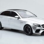 Mercedes AMG E63 S W213 Сребърен GT Spirit 1:18 - image 4 of 6