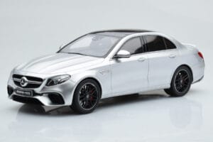 Mercedes AMG E63 S W213 Сребърен GT Spirit 1:18