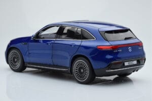 Mercedes EQC 400 Brilliant Син NZG 1:18 B66963757 Метал — снимка 5 от 8