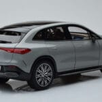Mercedes EQE SUV X294 AMG Line Alpine Сив NZG 1:18 - image 3 of 8