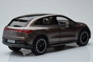 Mercedes EQE SUV X294 AMG Line Velvet Кафяв NZG 1:18 B66960836 Метал — снимка 3 от 8
