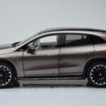 Mercedes EQE SUV X294 AMG Line Velvet Кафяв NZG 1:18 - image 4 of 8
