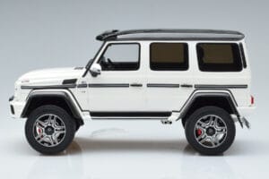 Mercedes G500 4x4 W463 GT Spirit 1:18 GT142 Смола — снимка 3 от 6