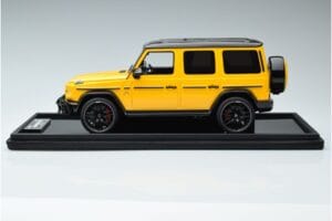 Mercedes AMG G63 W463 Жълт MotorHelix 1:18 MH018 Y Смола — снимка 3 от 7