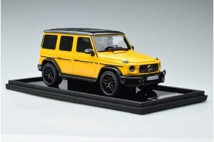 Mercedes AMG G63 W463 Жълт MotorHelix 1:18 MH018 Y Смола — снимка 4 от 7