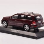 Mercedes GL X164 Карнеол Червен Minichamps 1:43 - image 3 of 4