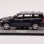 Mercedes GL X164 Tanzanite Син Minichamps 1:43