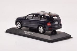 Mercedes GL X164 Tanzanite Син Minichamps 1:43 B66962228 Метал — снимка 3 от 4