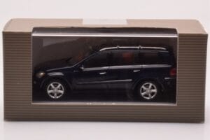 Mercedes GL X164 Tanzanite Син Minichamps 1:43 B66962228 Метал — снимка 4 от 4