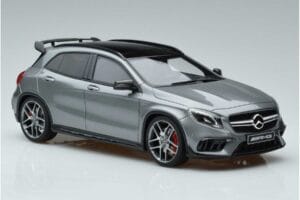 Mercedes AMG GLA 45 X156 Дилърско Издание GT Spirit 1:18 B66960467 Смола — снимка 4 от 6