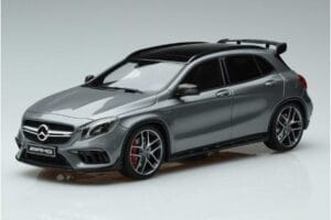 Mercedes AMG GLA 45 X156 Дилърско Издание GT Spirit 1:18 B66960467 Смола