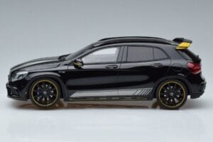 Mercedes AMG GLA45 X156 Жълт Night Edition GT Spirit 1:18 B66960469 Смола — снимка 3 от 6