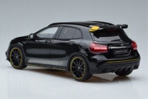 Mercedes AMG GLA45 X156 Жълт Night Edition GT Spirit 1:18 B66960469 Смола — снимка 5 от 6