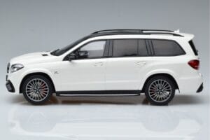 Mercedes AMG GLS63 X166 Бял GT Spirit 1:18 B66965709 Смола — снимка 3 от 6