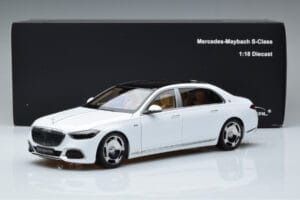 Mercedes Maybach S600 W222 V12 Biturbo Diamond Бял Almost Real 1:18 820116 Метал — снимка 11 от 11
