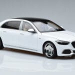 Mercedes Maybach S600 W222 V12 Biturbo Diamond Бял Almost Real 1:18 - image 6 of 11