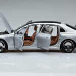 Mercedes Maybach S600 W222 V12 Biturbo Hightech Сребрист Almost Real 1:18 - image 4 of 12