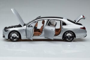 Mercedes Maybach S600 W222 V12 Biturbo Hightech Сребрист Almost Real 1:18 820118 Метал — снимка 4 от 12