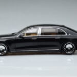Mercedes Maybach S600 W222 V12 Biturbo Obsidian Черен Almost Real 1:18 - image 5 of 11