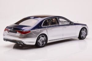 Mercedes Maybach S680 W223 Nautical Син Cirrus Сребрист Almost Real 1:18 820125 Метал — снимка 3 от 8