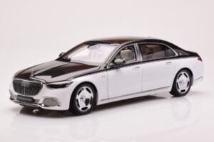 Mercedes Maybach S680 W223 Obsidian Черен Diamond Бял Almost Real 1:18 820121